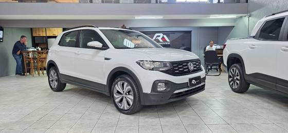VOLKSWAGEN T-CROSS 1.0 200 TSI TOTAL FLEX COMFORTLINE AUTOMÁTICO
